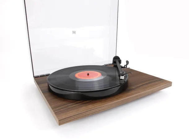Klipsch The fives og Rega Planar 1 - stereopakke