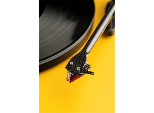 Pro-Ject Debut Carbon EVO 2M Red Platespiller - Gul