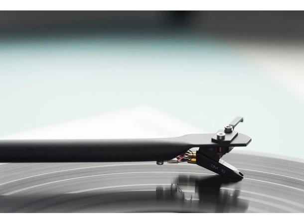 Pro-ject Essential III m/RIAA Platespiller - Sort 
