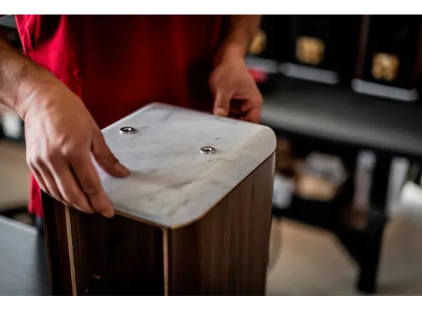 Sonus Faber Electa Amator III, valnøtt 2 veis høyttaler, inkludert stativ 