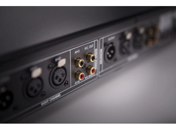 Electrocompaniet EC 4.8 MKII Forforsterker