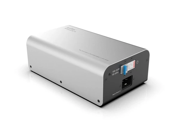 IsoTek V5 Syncro Uni 16 Sølv DC-filter 16A / C20 