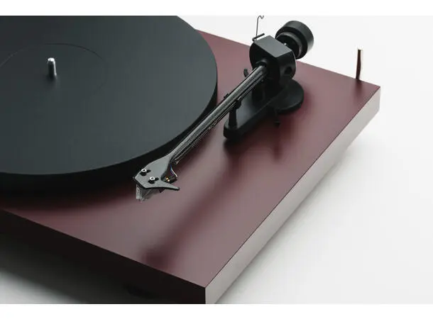 Pro-Ject Debut EVO 2 - Hvit piano Platespiller med Pick it EVO MM pickup 
