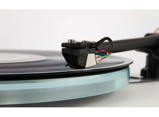 Rega Planar 6 m/Nd5 pickup Platespiller - Hvit 