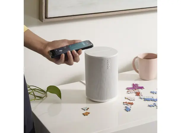 Sonos Era 100 - Hvit Trådløs høyttaler m/stemmestyring 