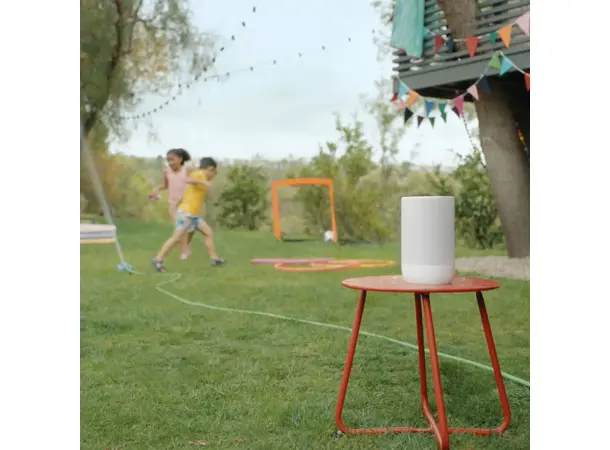 Sonos Move 2 - Hvit Portabel trådløs høyttaler 