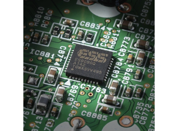 Yamaha R-N1000A - Sølv (DEMO) Stereoreceiver med MusicCast 