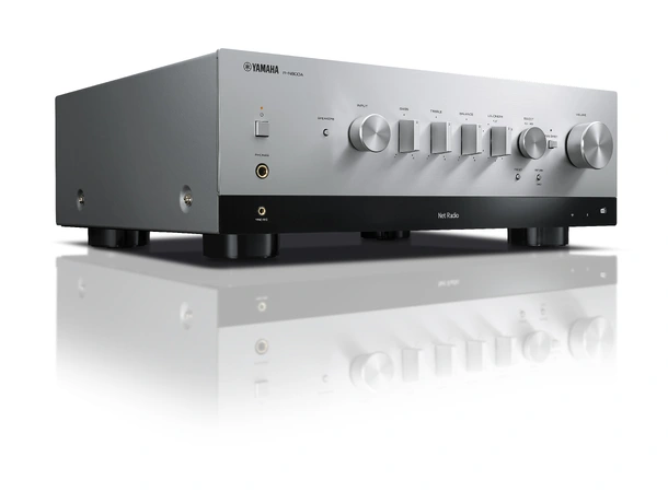 Yamaha R-N800A - Sølv Stereoforsterker med streamer 