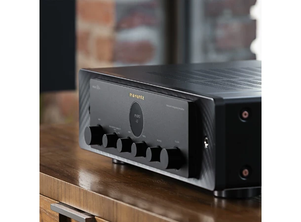 Marantz Model 60n - Sort Stereoforsterker med streamer og HDMI 