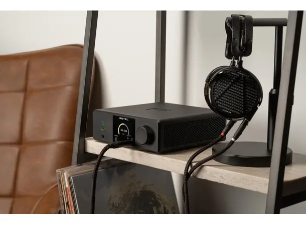 Rotel DX-3 - Sort Hodetelefonforsterker m/DAC 