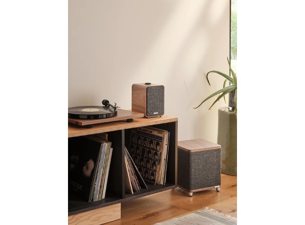 Ruark MR1 Mk3 - Rich Walnut Bluetooth-høyttalere 