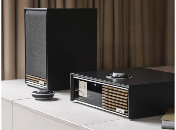 Ruark Sabre-R - Sort/Charcoal. Stativhøyttalere 