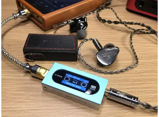 FiiO KA15 Hodetelefonforsterker med DAC 