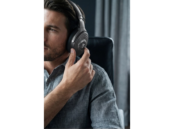 Focal Bathys MG - Graphen grey Trådløs over-ear hodetelefon med ANC 