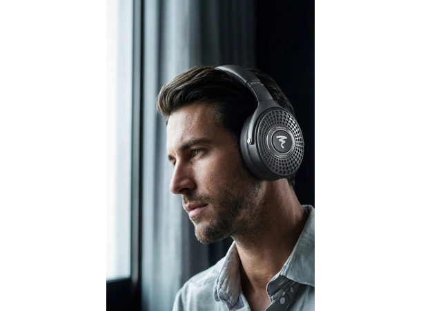 Focal Bathys MG - Graphen grey Trådløs over-ear hodetelefon med ANC 