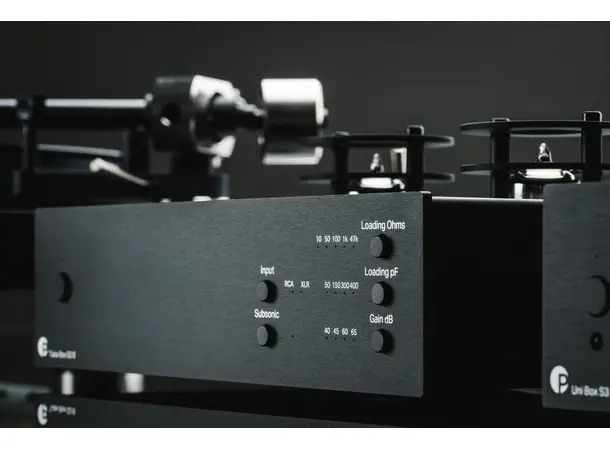 Pro-Ject Tube Box S3 B - Sort Balansert Riaa-trinn med rør - MM/MC 