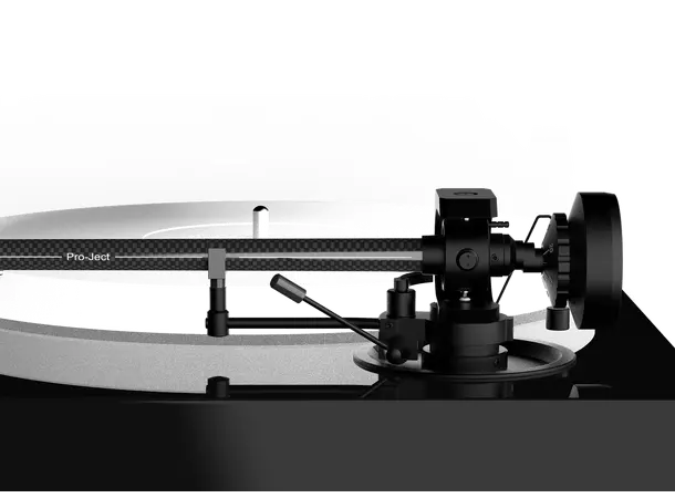 Pro-Ject X1 B - Hvit høyglans Platespiller med balansert utgang 