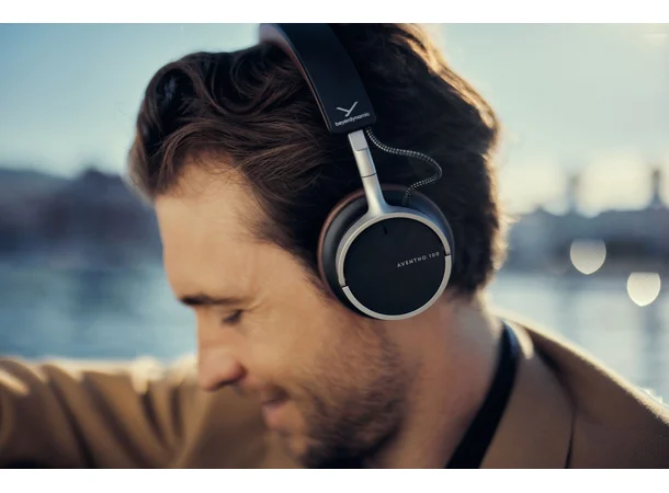 Beyerdynamic Aventho 100 - Brun (DEMO) Trådløs over-ear hodetelefon med ANC 