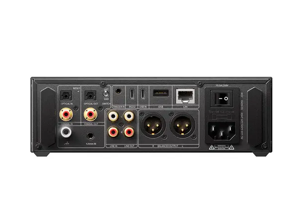 FiiO K17 - Sort Hodetelefonforsterker med DAC 