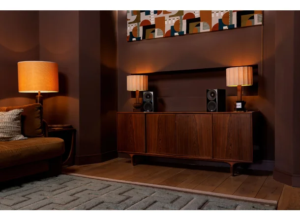 Monitor Audio Radius 3 4G - Sort piano Kompakt stativhøyttaler - par 