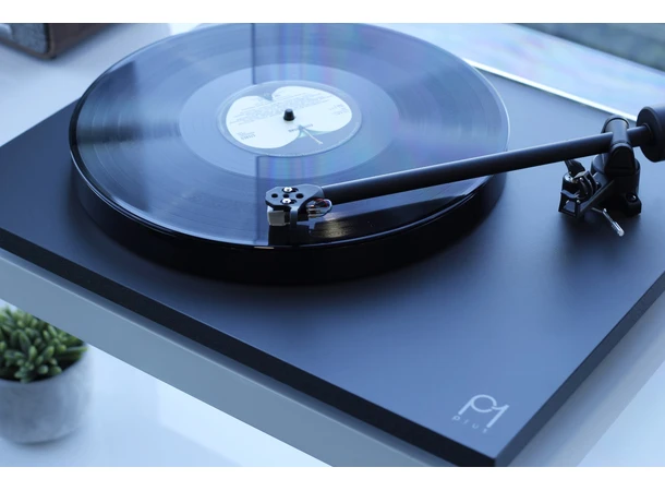Rega Planar 1 Plus Carbon platespiller