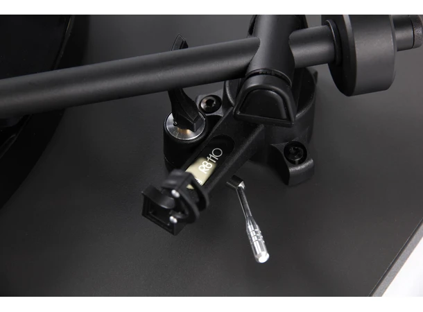 Rega Planar 1 Plus Carbon platespiller