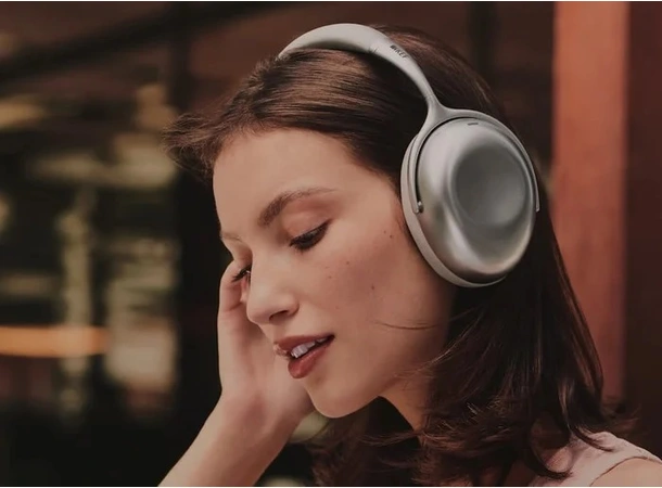 KEF Mu7 - Sølv Trådløs over-ear hodetelefon med ANC 