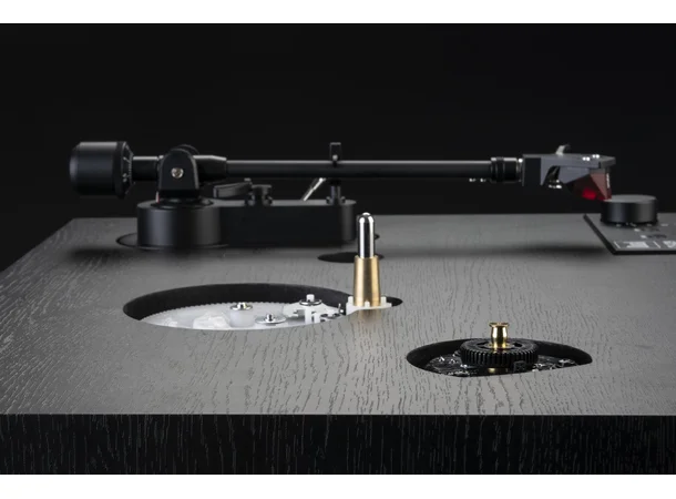 Dual CS 429 - Valnøtt Helautomatisk platespiller 