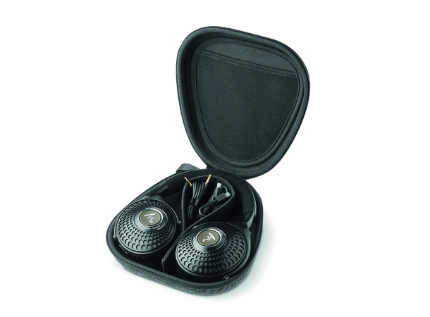 Focal Bathys - Deep Black Edition Trådløs over-ear hodetelefon med ANC 