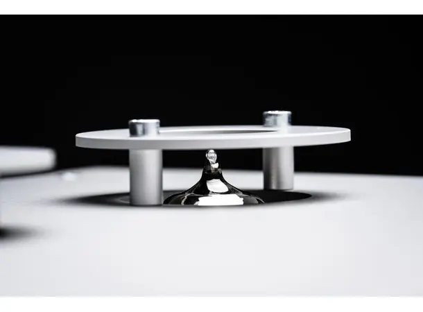 Pro-Ject Tube Box DS3 B - Sølv Balansert RIAA-trinn med rør 