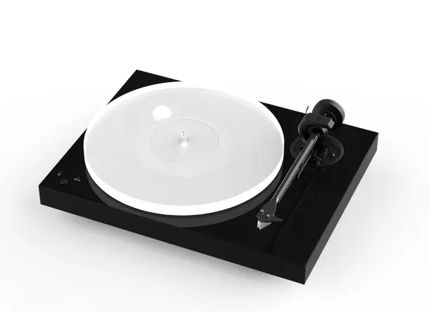 Pro-Ject X1 B - Sort høyglans Platespiller med balansert utgang 