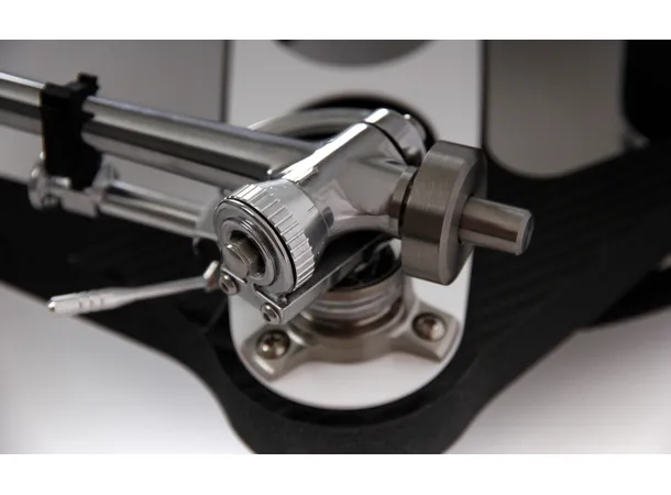 Rega Naia u/pickup High-end platespiller 