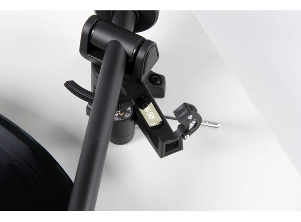 Rega Planar 1 Plus Carbon platespiller