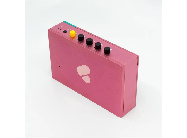 We Are Rewind Cassette Player - Edith Portabel kassettspiller med Bluetooth 