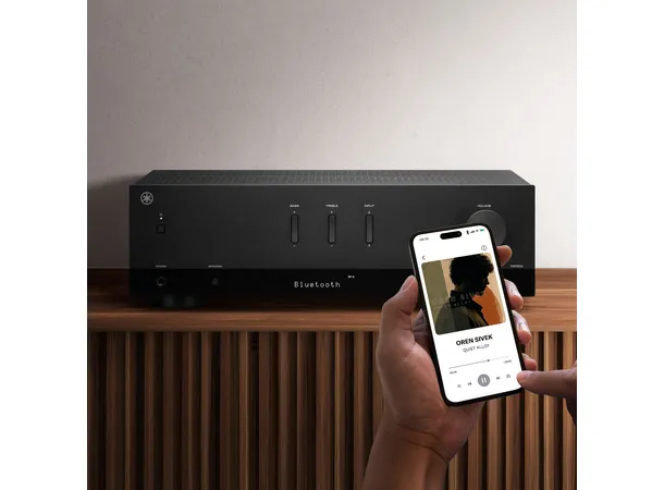 Yamaha R200A - Sort Analog stereoforsterker m/Bluetooth 