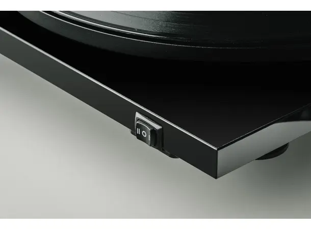 Pro-Ject E1.2 - Sort piano Platespiller 