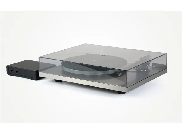 Rega Planar 6 uten pickup - Sort