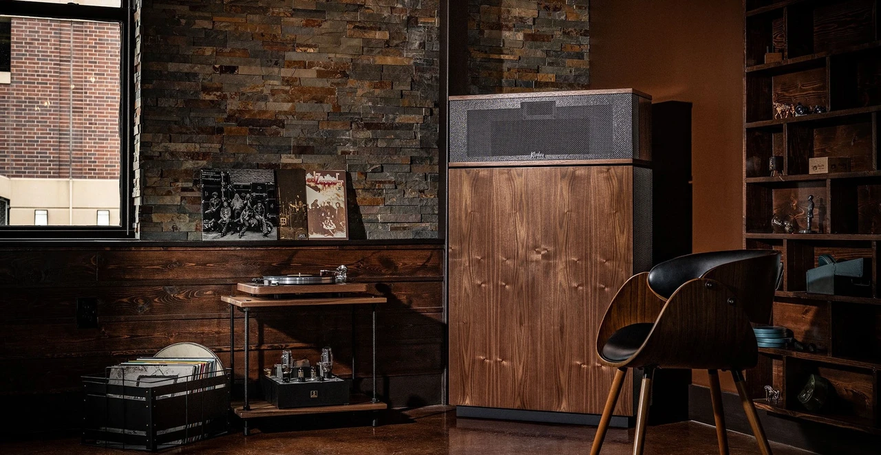 klipsch horn lifestyle bilde i stue