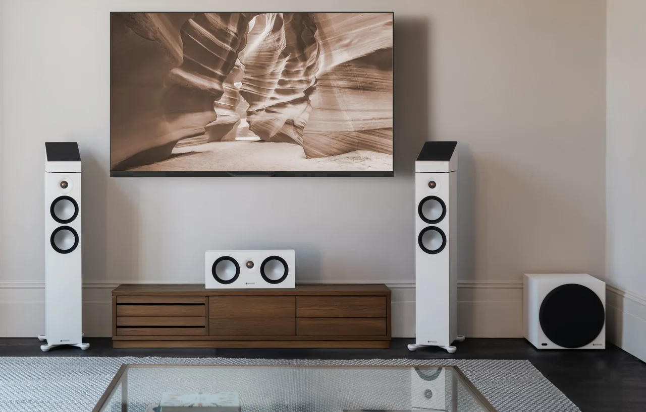 Monitor Audio Setup Bronze 7G lifestyle i en stue