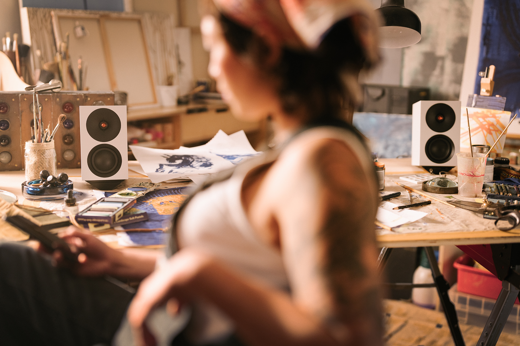 Cambridge Audio L/R S lifestyle