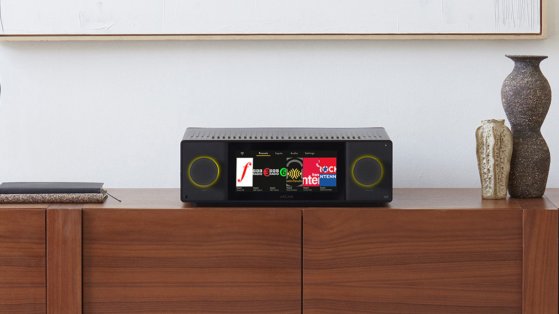 Lifestyle bilde Arcam SA45 i stue
