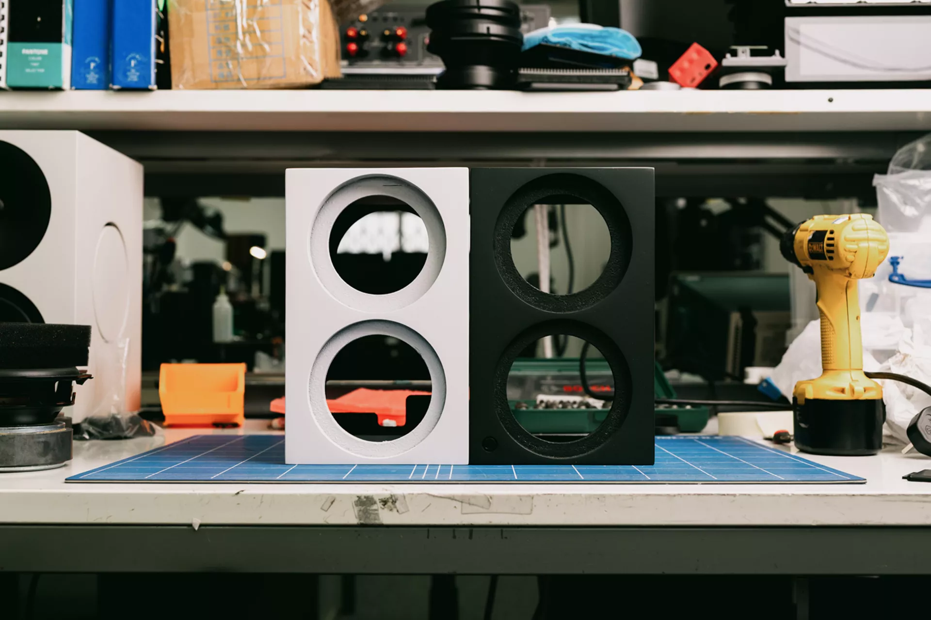 Cambridge Audio L/R S bilde fra fabrik