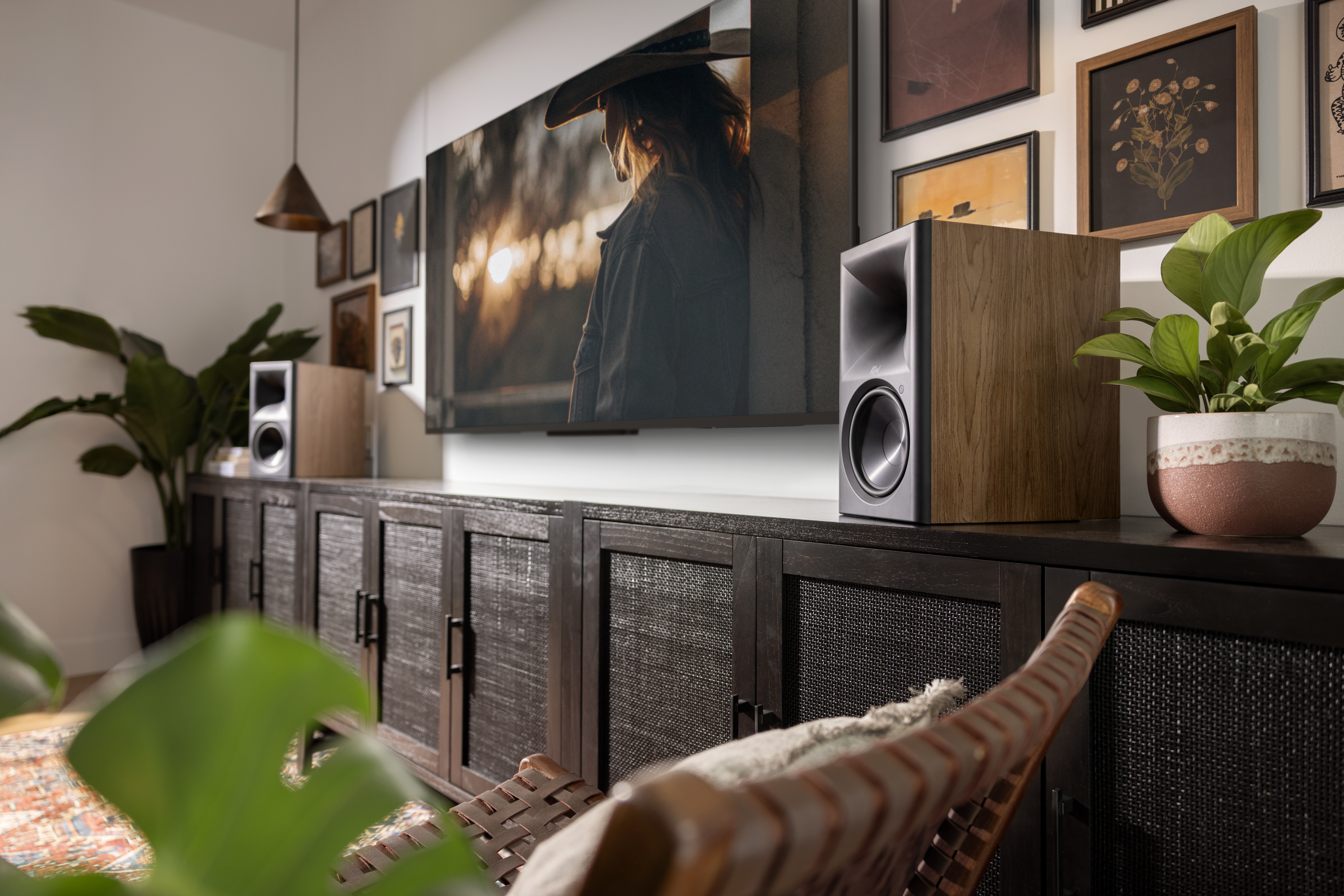 Klipsch The Sevens II lifestyle bilde i stue musikk
