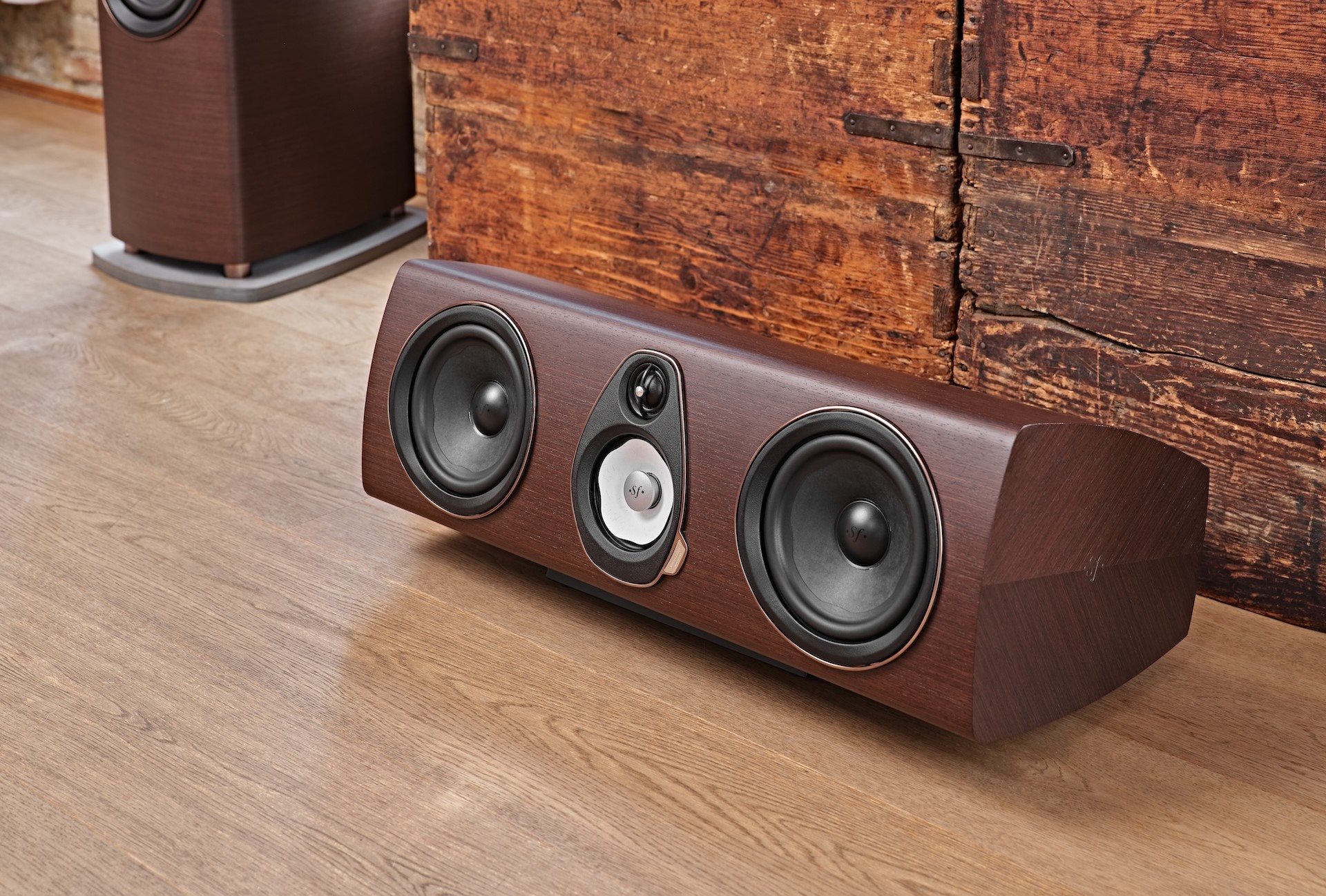 Sonus Faber Sonetto Center G2 senterhøyttaler lifestyle i en stue