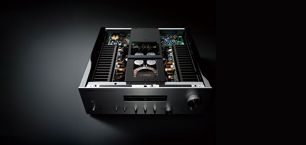 Yamaha A-S1200 bilde med åpent lokk, mekaniske inni